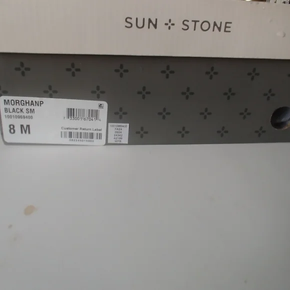 Sun + Stone Black Chelsea Lug Heel Boots. Size 8 - Picture 5 of 11